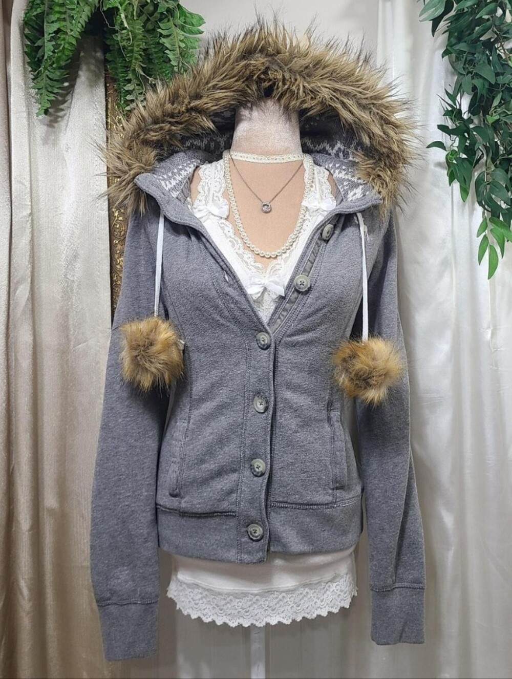 ♡ Y2K ♡ Abercrombie Faux Fur Hood Trim Cable Knit Lined Hoodie Jacket W Pom Poms